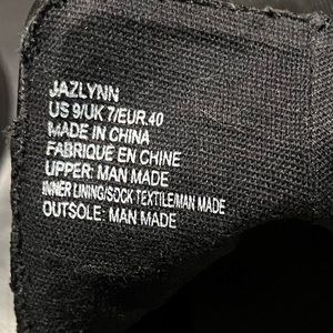 Nice comfortable and chic looking black booties